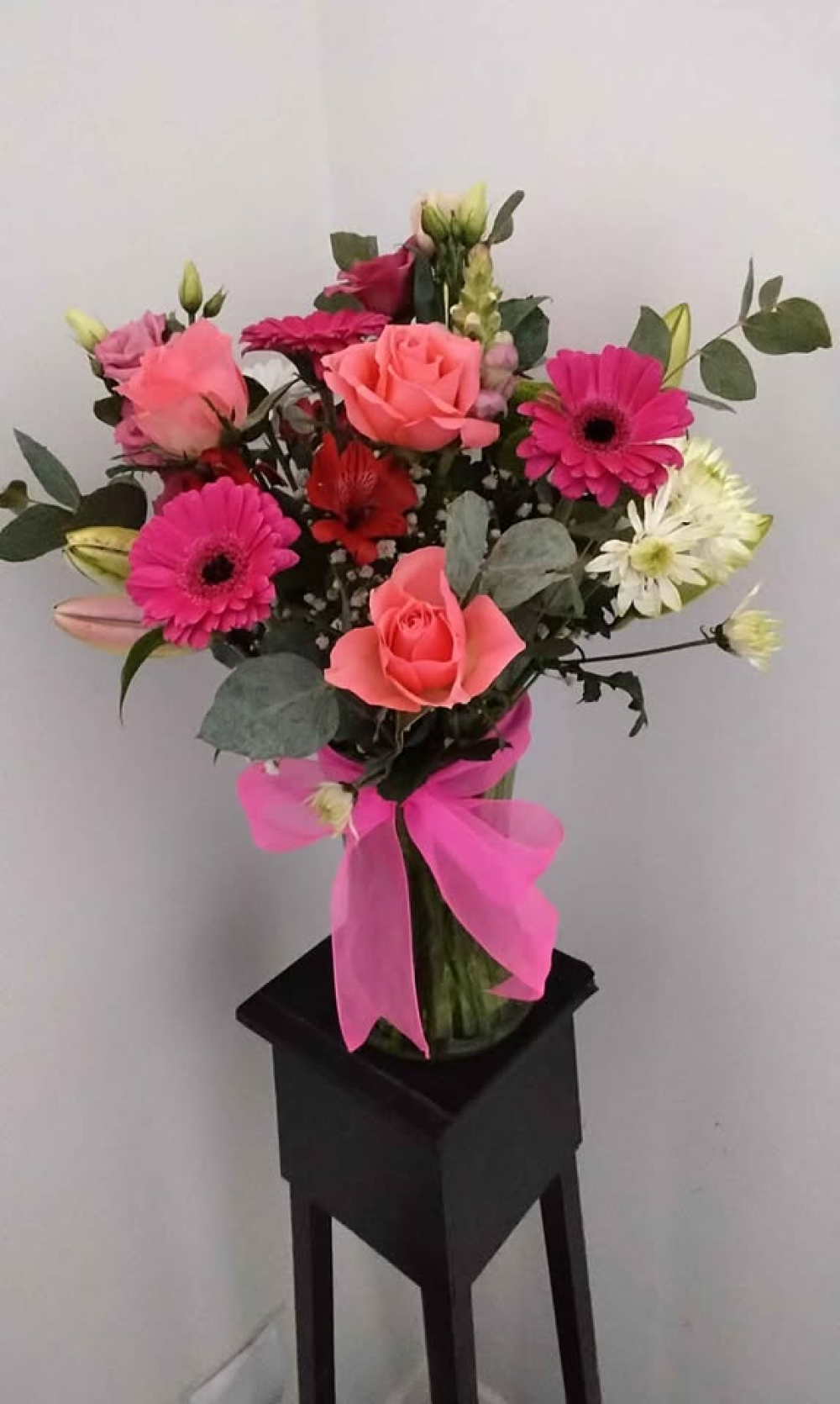 Pretty Pink Vase Arrangement Product Image